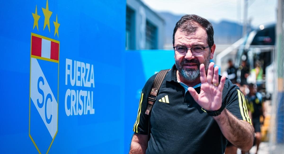 Enderson Moreira dejó de ser entrenador de Sporting Cristal